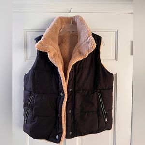 Lucky brand reversible Sherpa vest